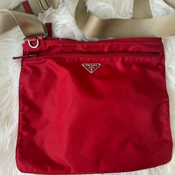 Prada crossbody Bag Nylon Authentic preloved - Picture 1 of 1